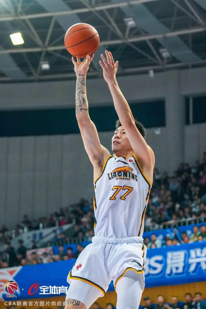 福建队轻取公牛,郭艾伦点燃赛场 福建队轻取公牛,郭艾伦点燃赛场