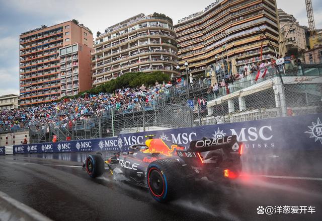 阿斯顿马丁力克雷诺车队，佩雷兹统治全场