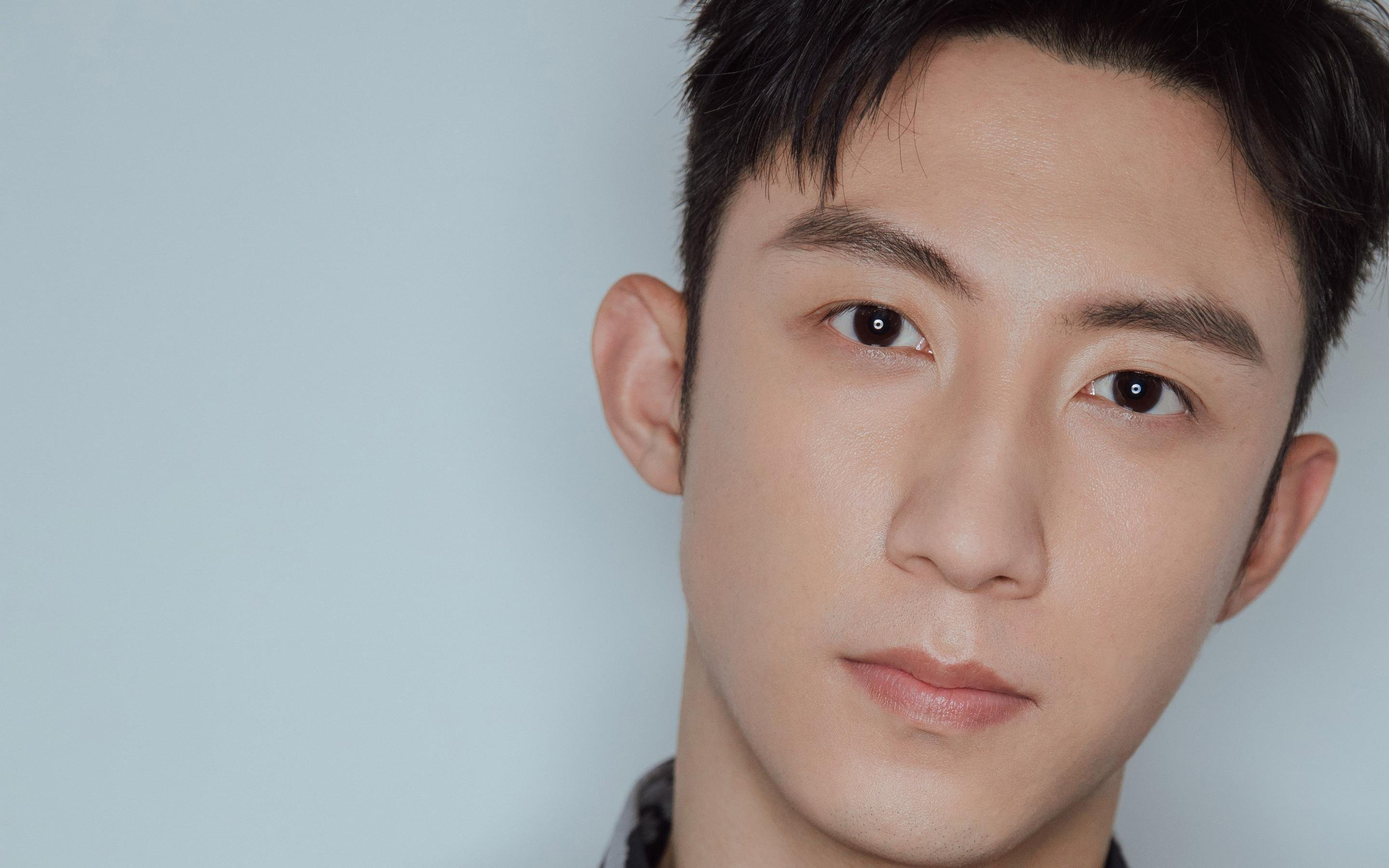 广厦铁蹄踏碎落日余晖,米切尔关键先生展王者风范