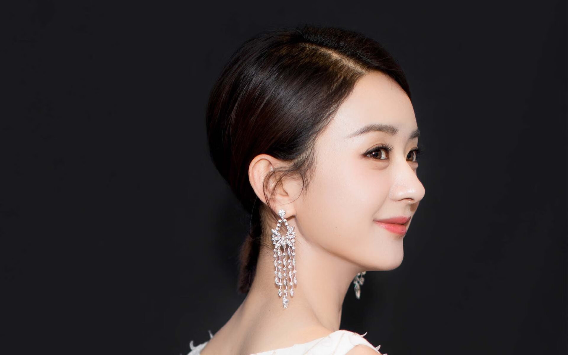 王牌在左,神兵在右,罗德里戈一剑封喉,终结十年德甲铁幕