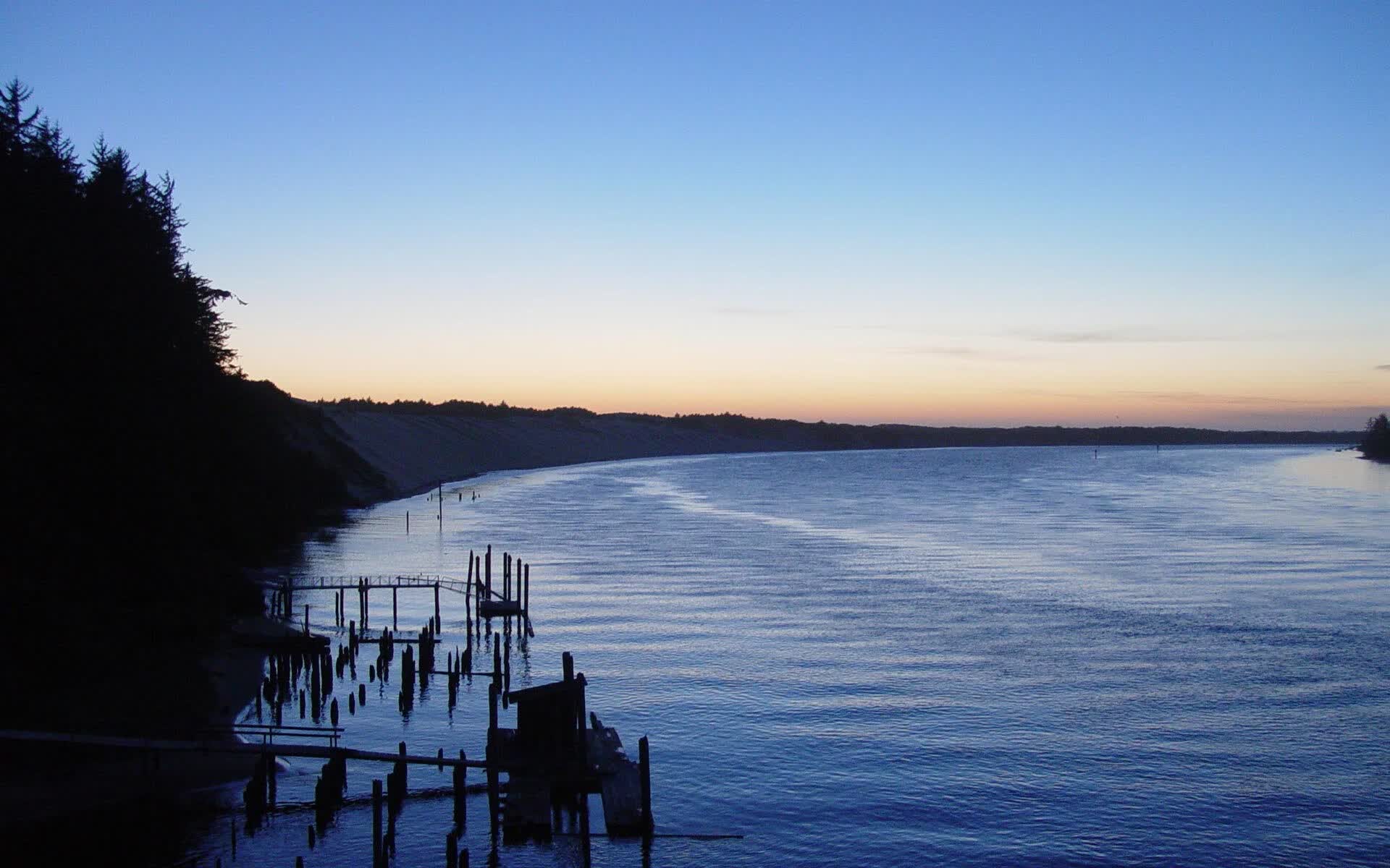 破晓之争，当沙特黄沙遇见尼斯湛蓝，特奥奏响绿茵唯一乐章